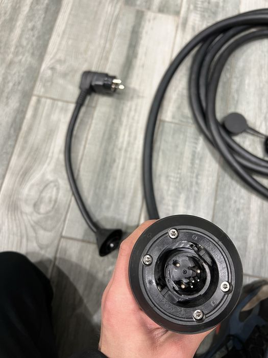 Зарядний пристрій Polestar/Volvo - Type 1 для авто з СШA (40A|9,6 кВт)