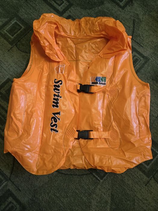 Детский надувной жилет Intex + нарукавники