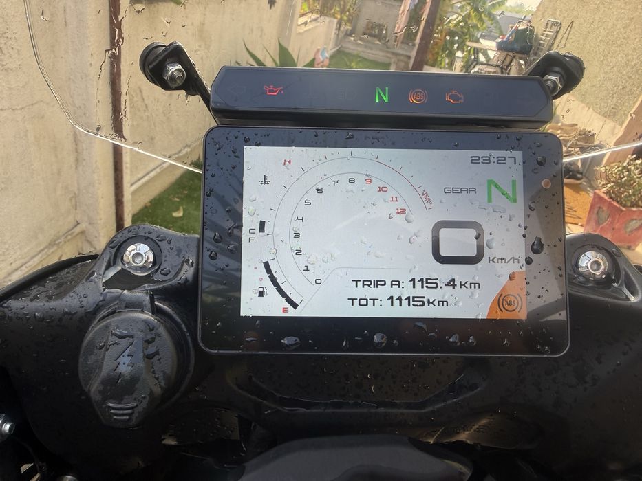 Benelli trk 702x