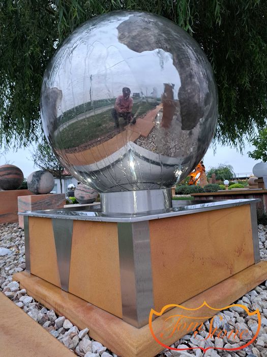 FONTANNA OGRODOWA Fontanna tarasowa Kula ze stali nierdzewnej GLOBUS