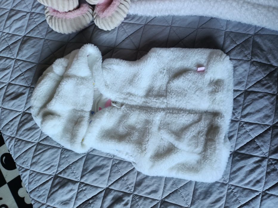 Biały misiowy bezrękawnik cool club rozmiar 80