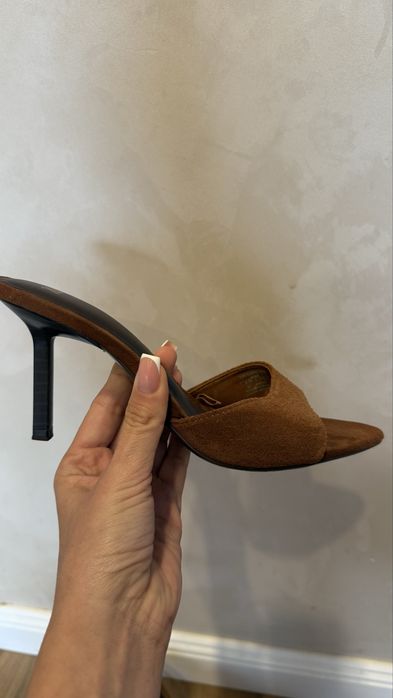 Мюлі шоколадні Zara