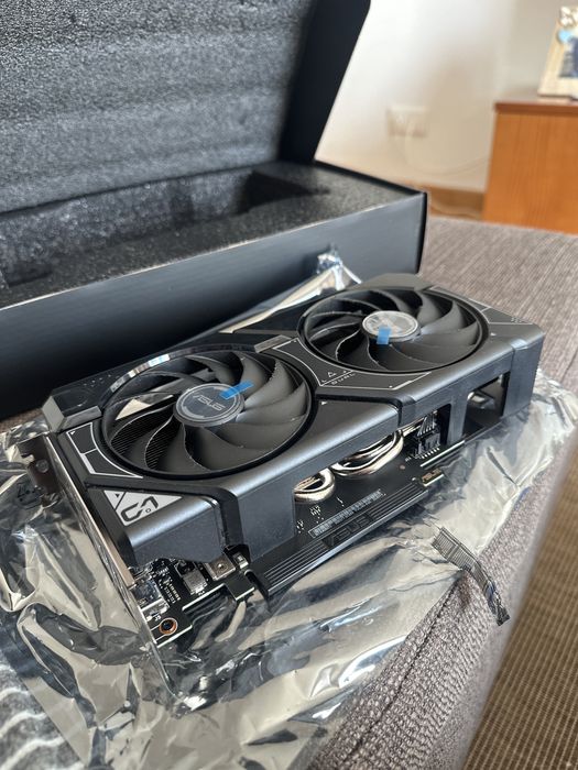 Gráfica Nvidia RTX 4060Ti 8GB