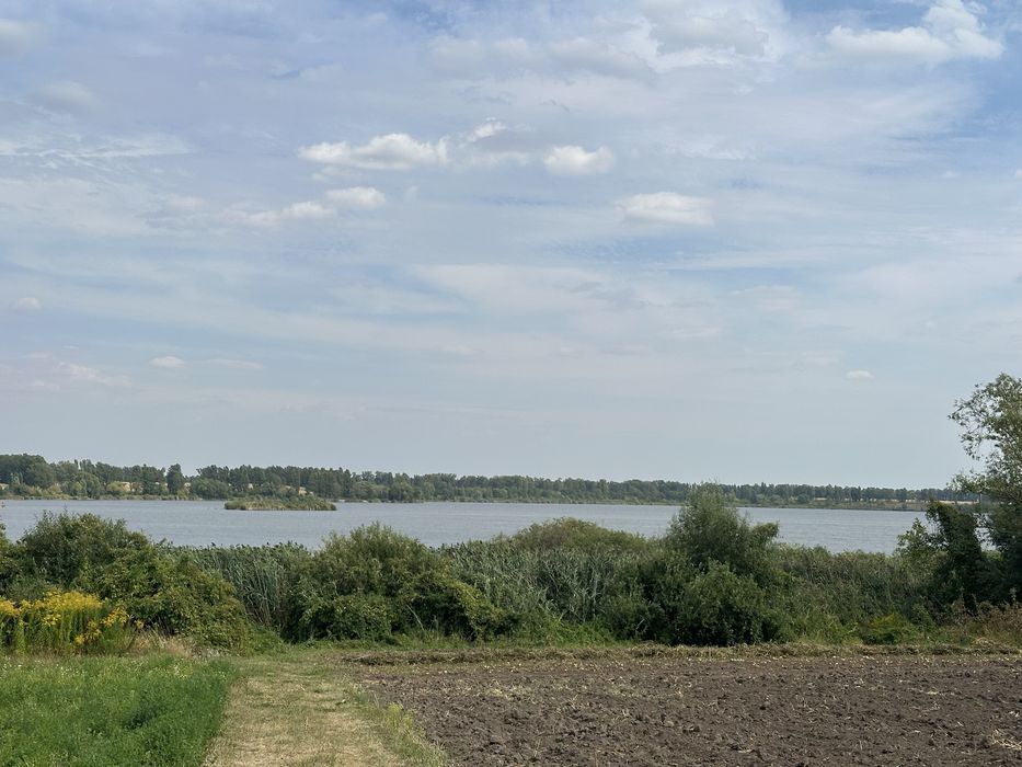 Продад будинка Черврне Заріччя приватний вихід до води озеро Супій