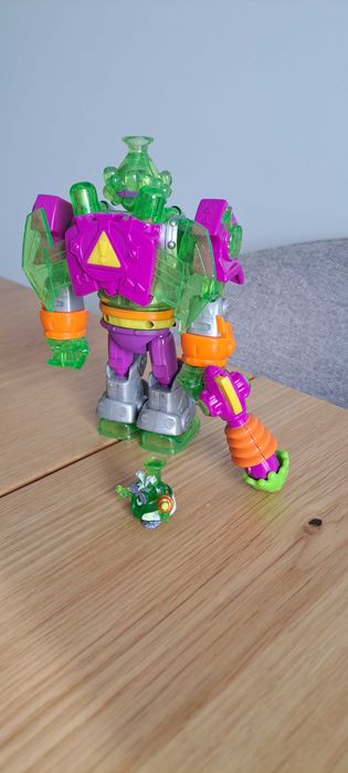 Super zings robot superbot mega-K profesor K