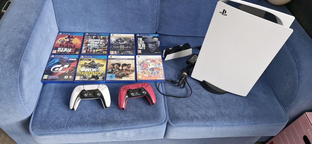 Zestaw Playstation 5 z napedem kierownica G29 i stojak pod kierownice