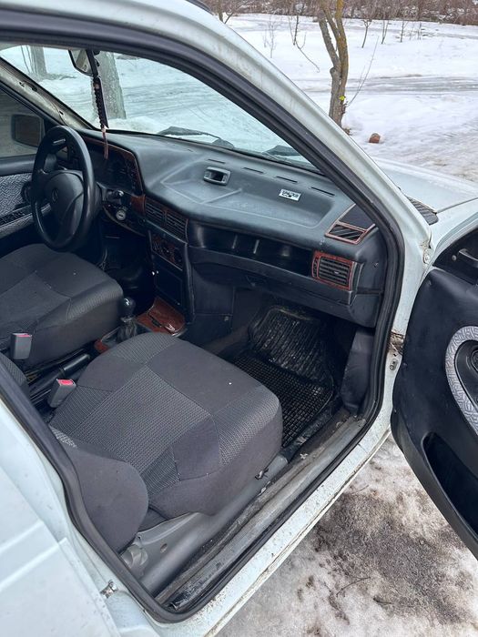 Продам автомобіль Opel kadet 1.6