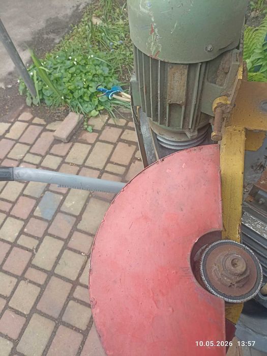 Отрезной станок по металлу