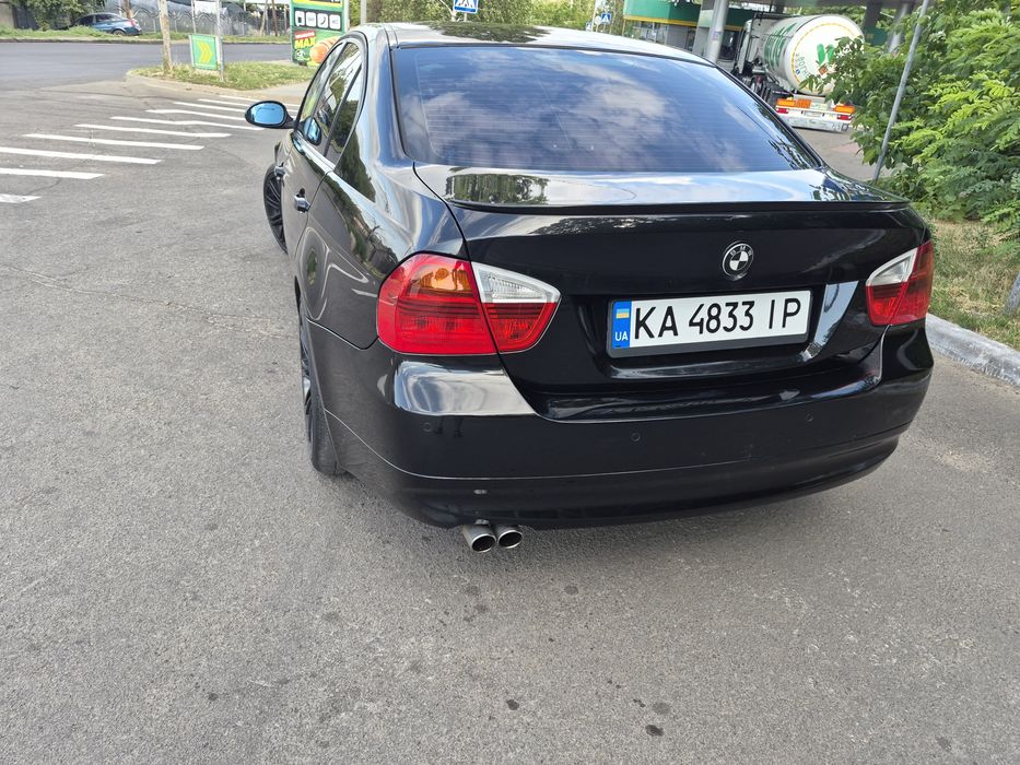 Продам  BMW 3 ( E90)