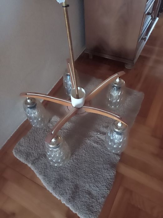 Lampa sufitowa drewniana