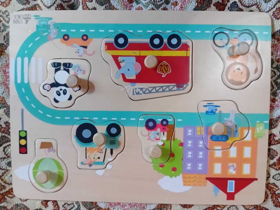 Набір дерев'яних пазлів, вживаних 2шт.