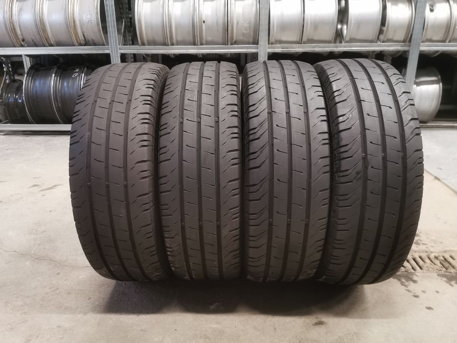 Komplet opon 215/60R17C 109/107T Continental ContiVanContact 200