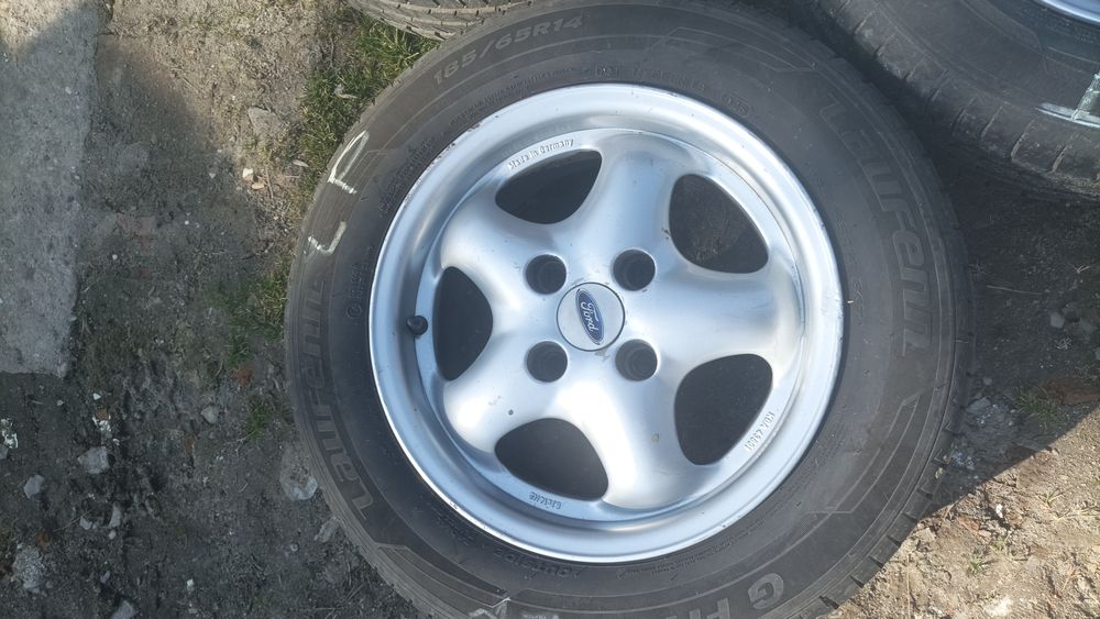 Sprzedam całe kola  14 cali 4×108