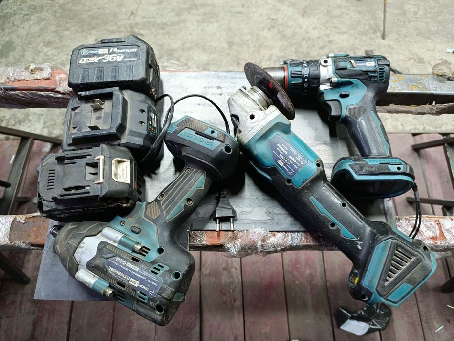 Шуруповерт оригінал