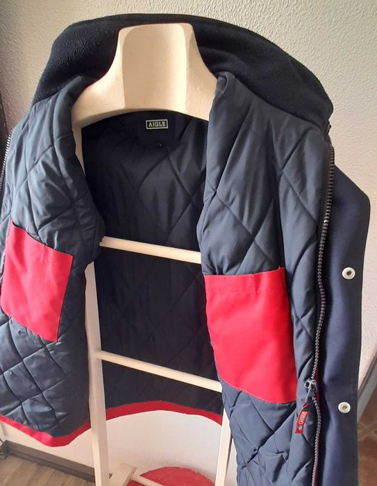 Blusão da Marca AIGLE, em estado novo