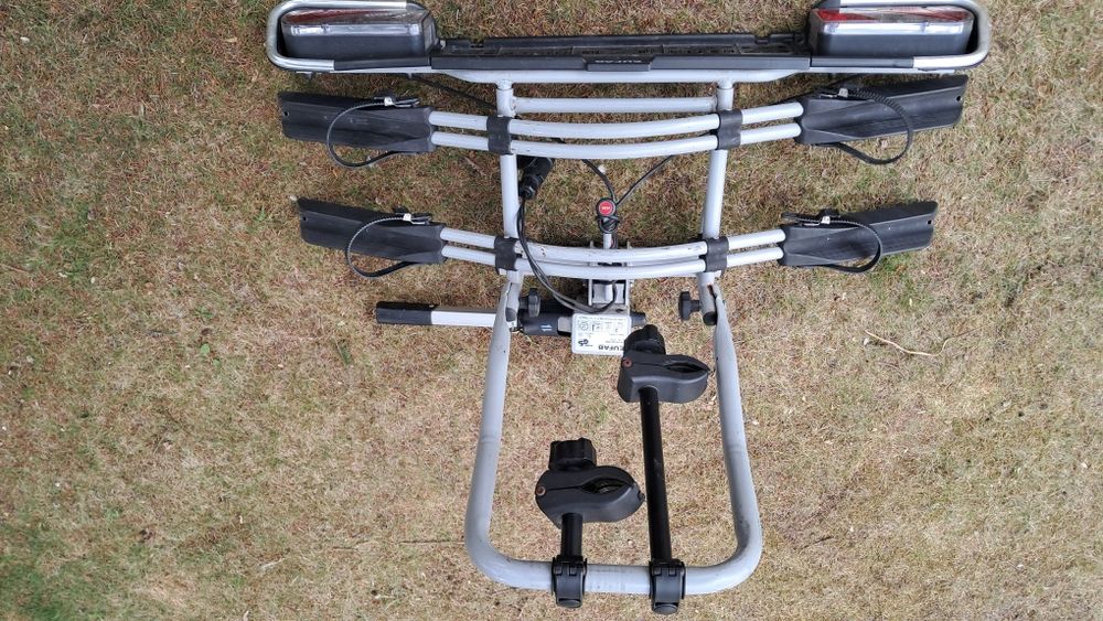 Bagażnik rowerowy na hak  firmy Eufab na 2 rowery