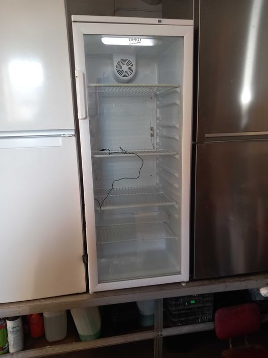 Witryna chłodnicza BECO