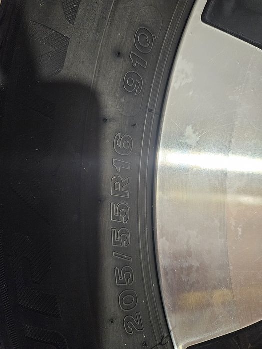Продам шини Bridgestone Turanza T001  205/55 R 16