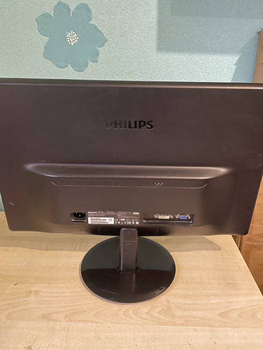 Монитор PHILIPS диагональ 21,5