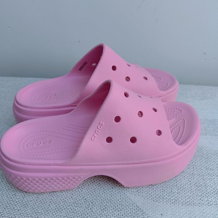 Klapki crocs M6W8 różowe 38/39