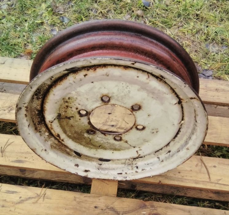 Koło  przednie ,felga zetor ursus c360 c330 6.50  R16 przód