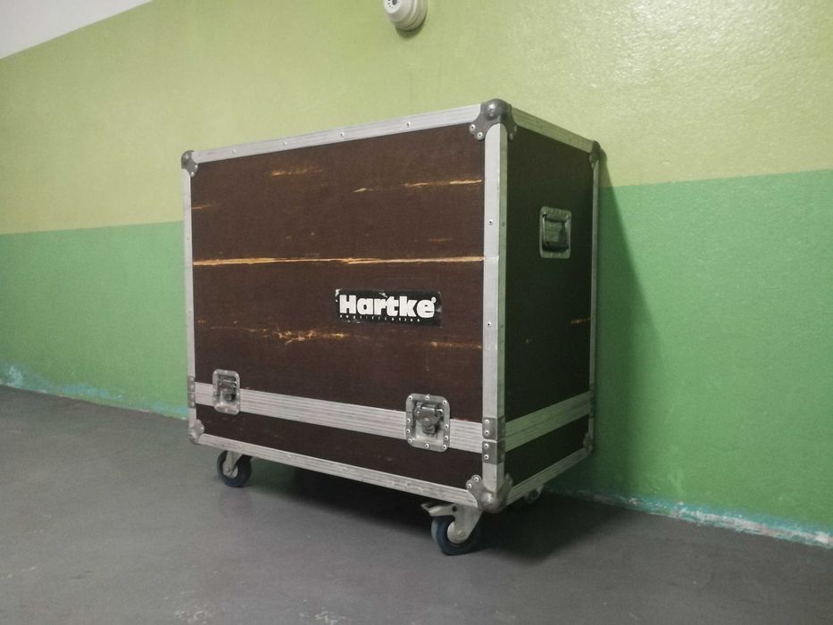 Coluna + cabeça Hartke + Case rígida