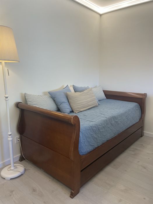 Cama + (novo) colchão