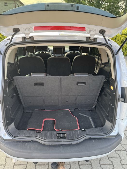 Ford S Max biała perła