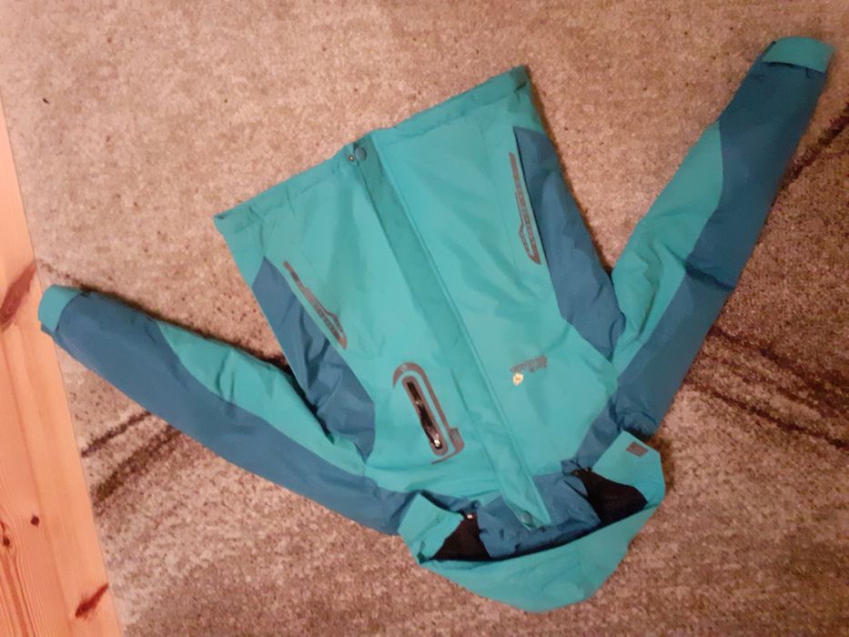 Zimowa kurtka damska rozmiar 36 Jack Wolfskin