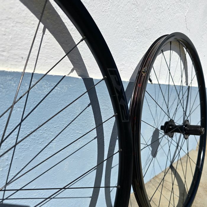 Rodas de gravel/estrada Giant PX2 700c