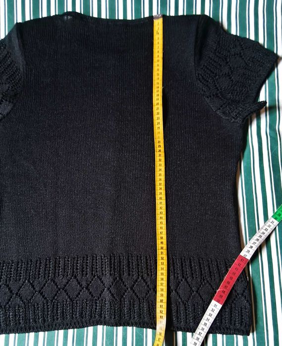 Casaquinho Preto Manga Curta - Tamanho 44 - Elegante e Versátil!