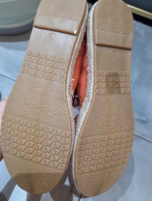 Nowe espadryle pomarańczowe 38