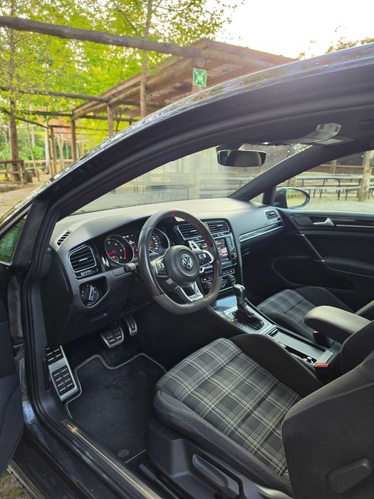 Volkswagen Golf — fotografia 8