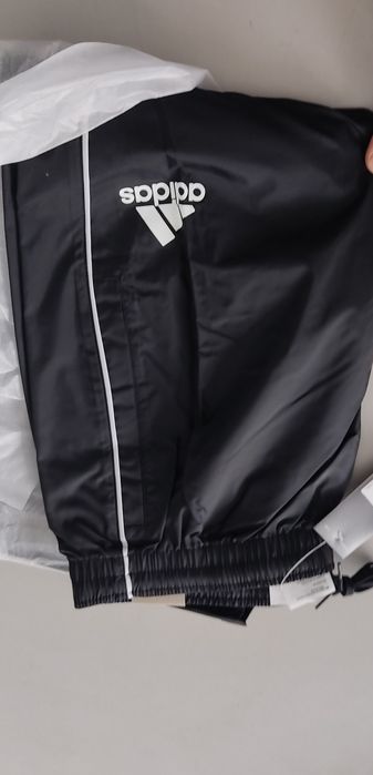 Okazja Obniżka Spodnie piłkarskie przeciwdeszczowe nowe Adidas rozmiar