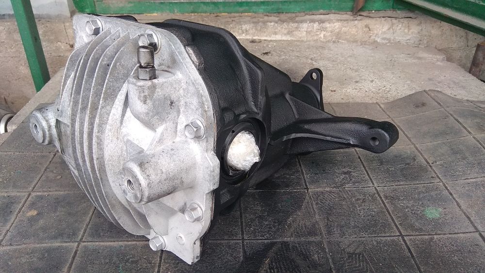Редуктор задний 3.8 Hyundai Genesis Генезис 530003C020