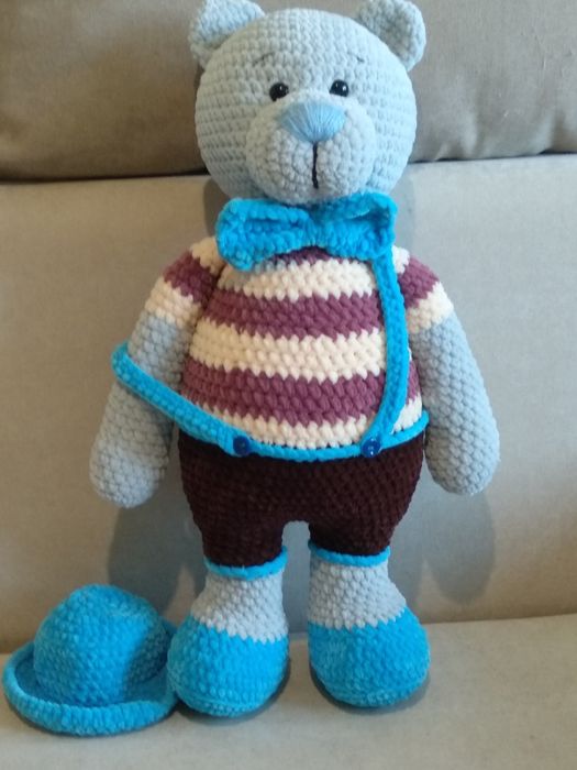 Ведмідь плюшевий