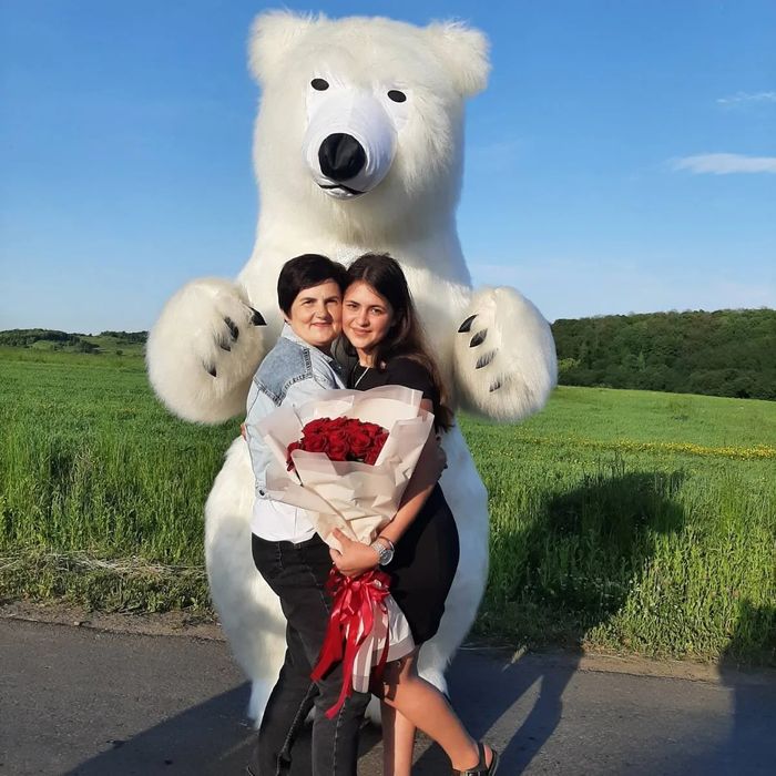 Аніматори Коломия.Білий ведмедик Хепі. Великий Панда