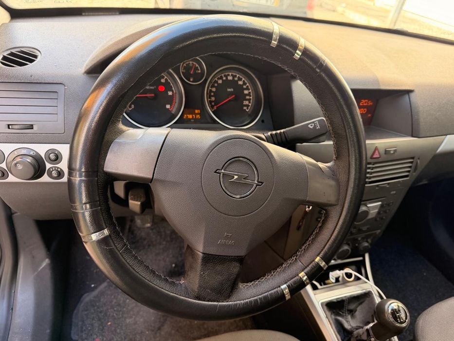 Opel astra caravan ano de 2005