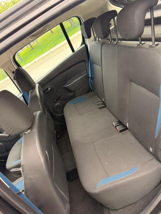 Dacia Sandero 2015  Impecável