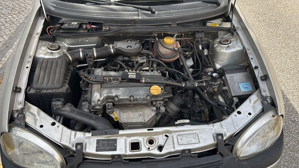 Vendo Opel corsa 1.2 8v ano 2000