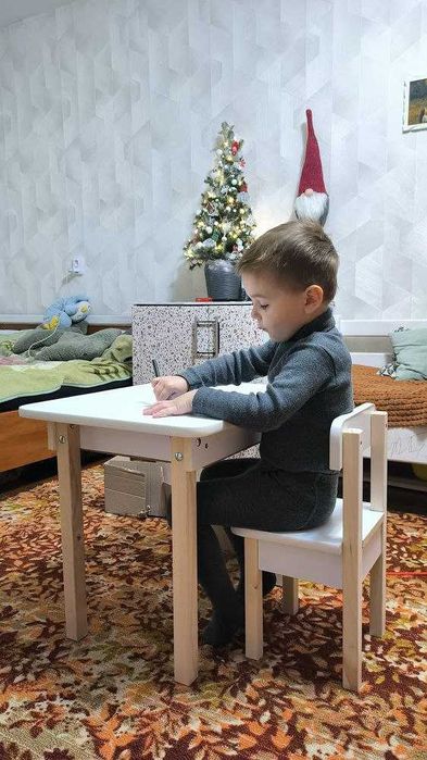 Столик та стілець дитячий 1.5 -7 років.Власне виробництво