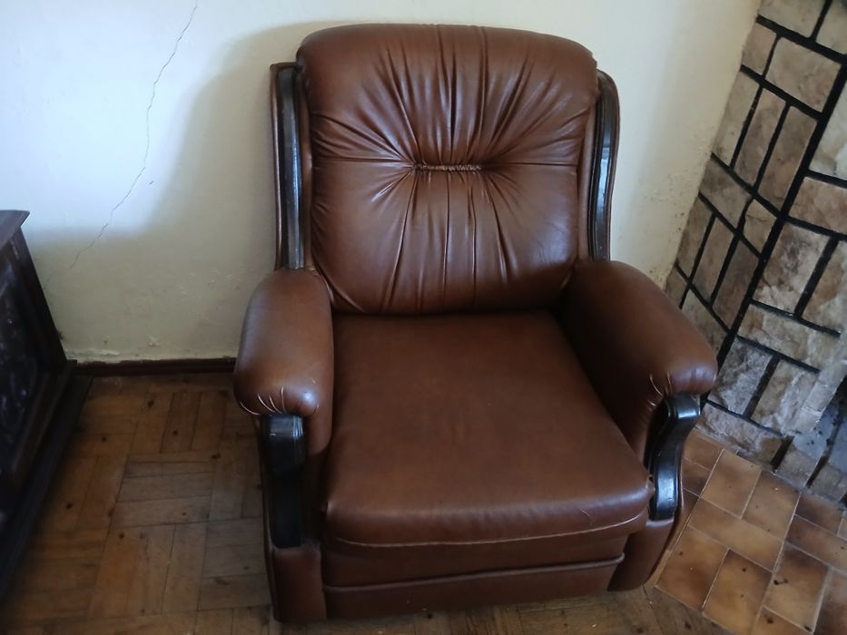 Sofa cama 3 lugares +2 individuais  em napa castanho