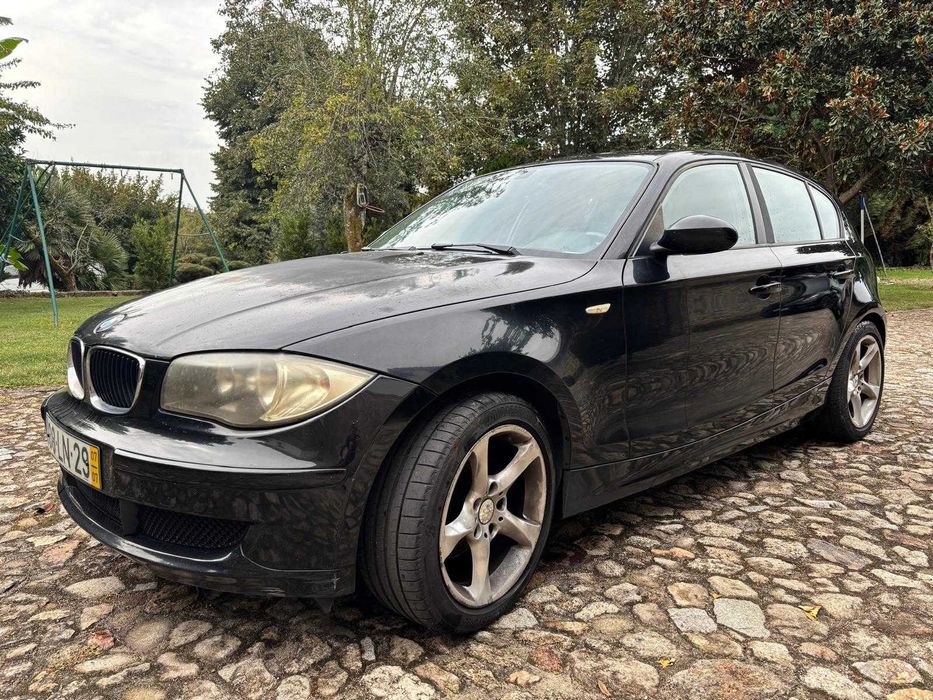 Automóvel BMW 120D
