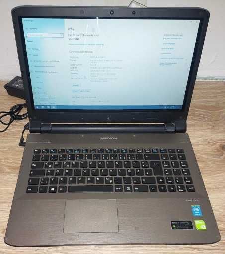 Medion Akoya MD98547 i3-4010U 8GB 120GB GT740M