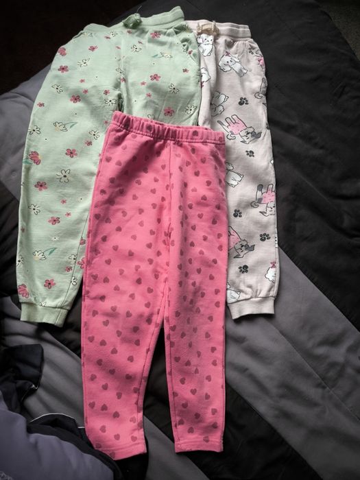 Spodnie dziewczęce 3 pary  r. 122