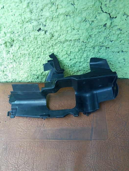 Дефлектор радиатора Toyota Rav 4.