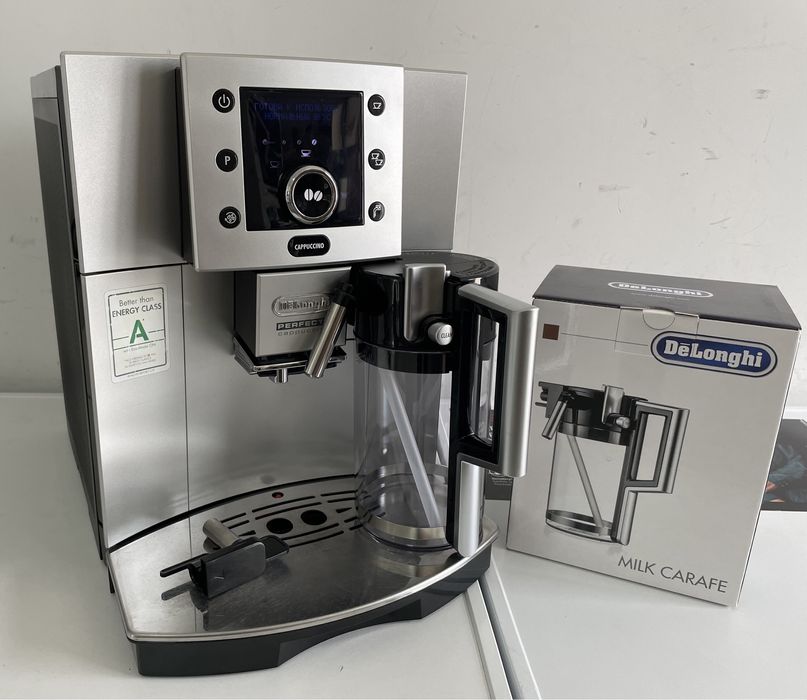 Кофемашина DeLonghi ESAM5500.S Perfecta Cappuccino из Германи гарантия