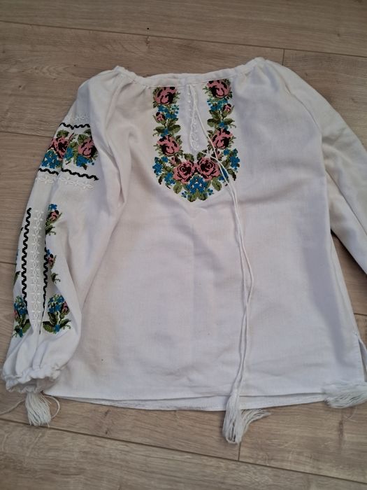 Вишиванки для дівчинки