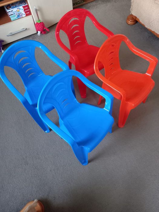 Krzeselka krzesła ogrodowe dzieciece