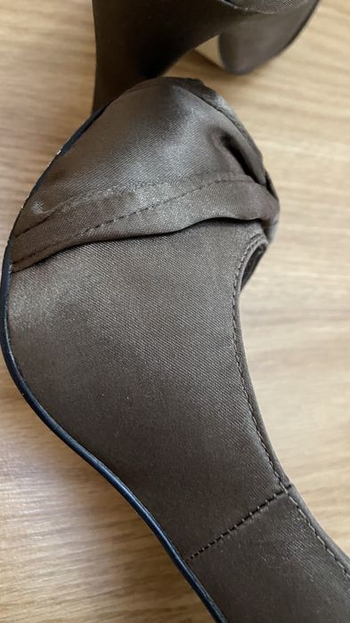 Sapatos salto alto nr 36